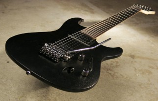 urgent Ibanez S320 sale hobe...best price..grab it m