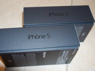 Apple Iphone 5 32GB Original Factory Unlocked White Black Apple Iphone 5 32GB Original Factory Unlocked White Black