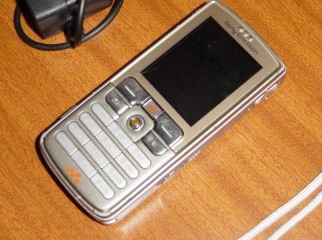 W800i W800i