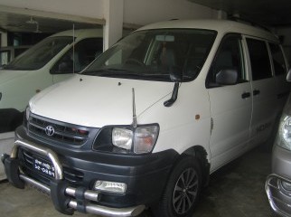 Noah DX Model 05 Regi 11 Serial 15 CNG White 5 Door Low Noah DX Model 05 Regi 11 Serial 15 CNG White 5 Door Low