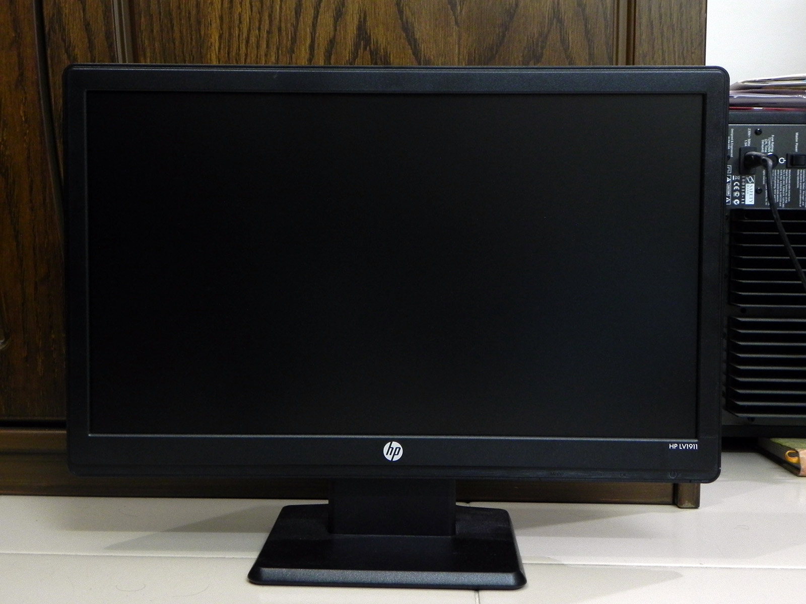 HP LV1911 18.5inch LED Monitor large image 0