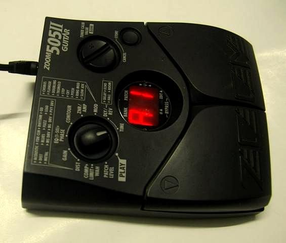 Zoom 505 guitar processor used  large image 0