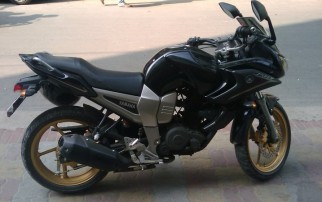 YAMAHA FAZER NIGHT BLACK ... URGENT SELL_FLAWLESS CONDITION