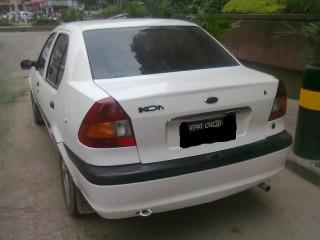Ford Sedan Car 2001