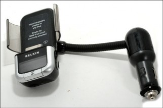 Belkin iphone3g 3gs 4 4s car fm tranmiter n charger