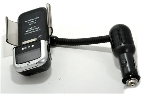 Belkin iphone3g 3gs 4 4s car fm tranmiter n charger large image 0