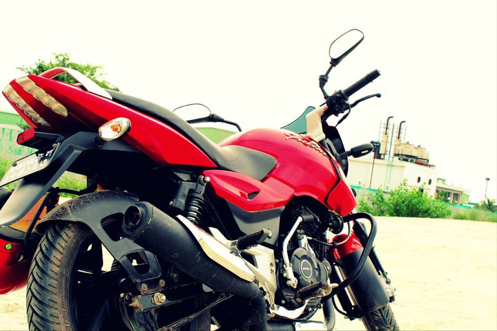 Pulsar 150 red Kamrangaa engine large image 0