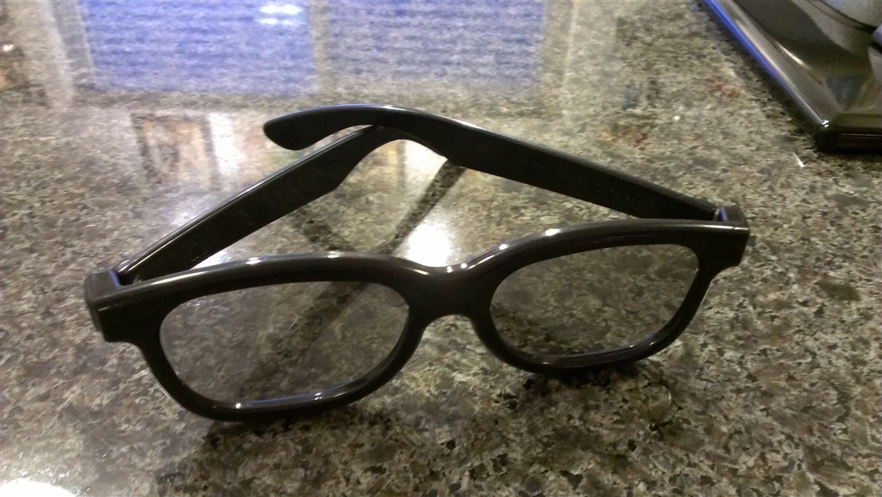 RealD Passive 3D Glasses for 3D TV large image 0