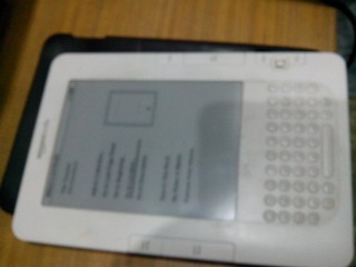 used amazon kindle 2 e-book for urgent sale