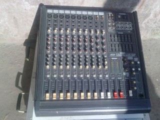 PowerLine 16 channel mixer builin 600 waat amp