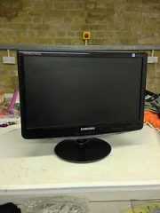 SAMSUNG 19 LCD MONITOR MADE IN MALAYSIA