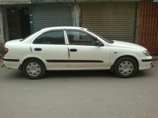 Nissan 2003 SALOON 