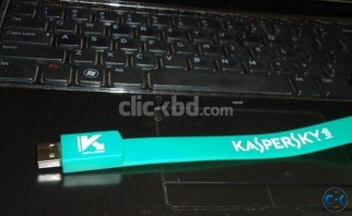 Bracelet pen drive