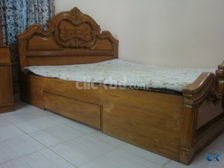 CHITTAGONG TEAK SHEGUN KHAT QUEEN SIZE