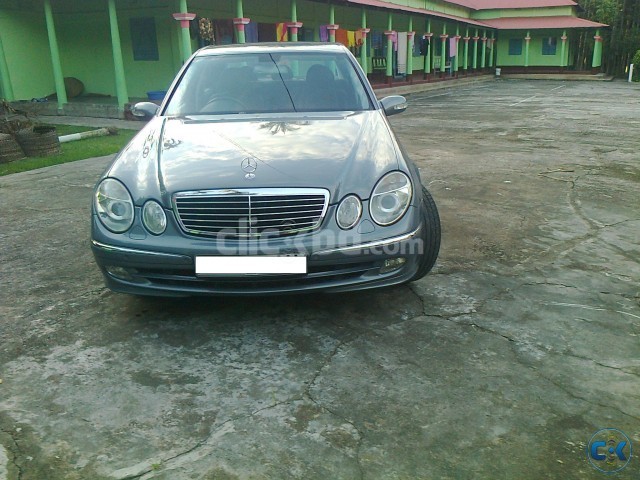 Mercedes E Class E320 Sky blue color . Fully Loaded . Came F large image 0