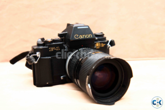 Canon F1 film-based SLR