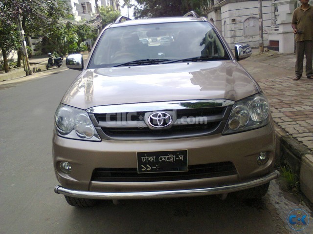 TOYOTA FORTUNER SUV JEEP 4WD 2007 BRAND NEW CONDITION large image 0