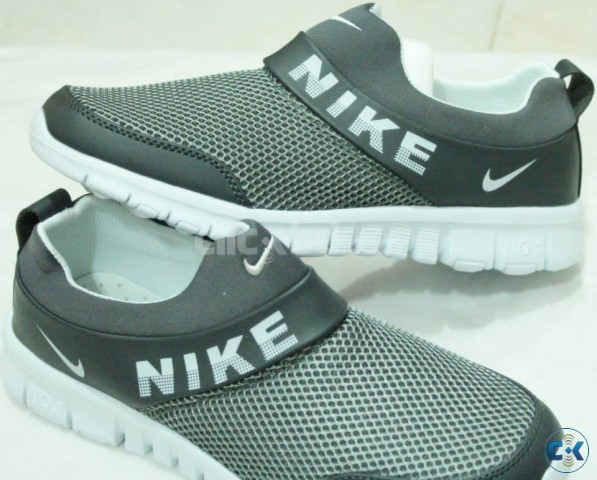 nike classic shoe for sale large image 0