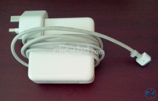 GENUINE APPLE LAPTOP CHARGER 85 WATT large image 0