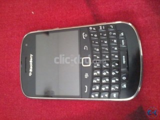 BLACKBERRY BOLD 9900 Urgent sale