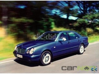 Mercedes Benz E200