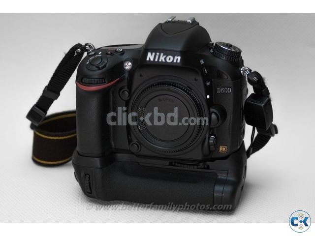 Nikon D600 with battery grip and 2 Nikon battery large image 0