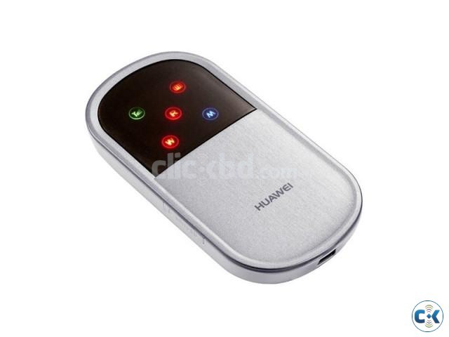 Huawei E5832 GSM Wifi Router large image 0