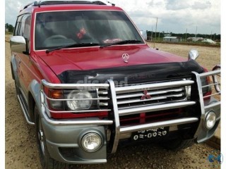 Mitshubishi pajero v32 Modified