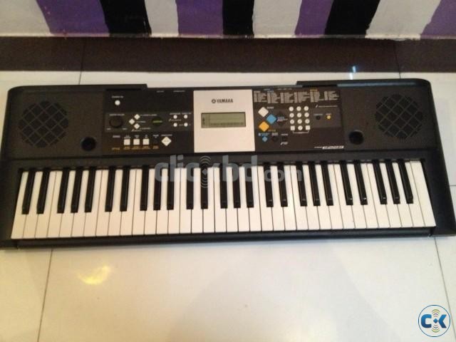 Yamaha PSR E223 For Sale large image 0