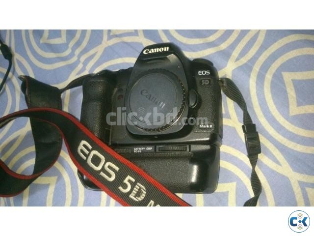 Canon EOS 5D Mark II body with Battery Grip large image 0