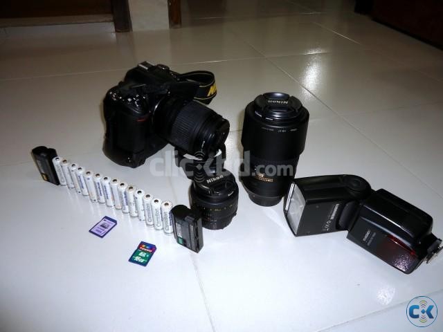 Nikon D7000 With everything See the details and picture. large image 0