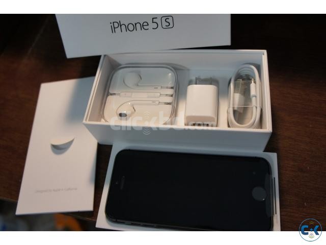 New Apple iphone 5s 16gb unlocked sim free large image 0