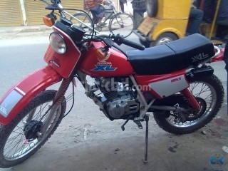 Honda XL185