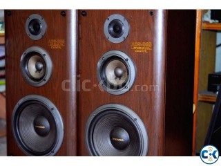 DAWEOO BASS REFLEX 3 WAY TOWER SPEAKER SYSTEM 40 KG.