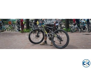 Diamondback Outlook FS Bicycle 18 Frame