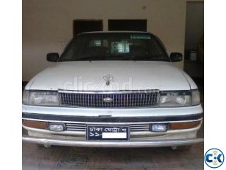 Toyota Corona Select Saloon 1990