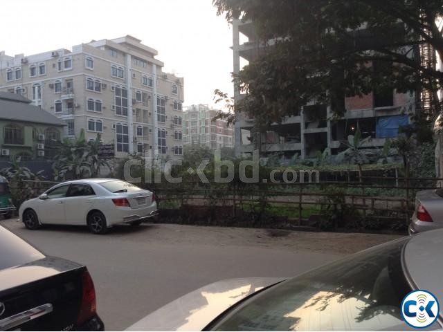 10 Katha Bashundhara B block beside IUB front gate large image 0