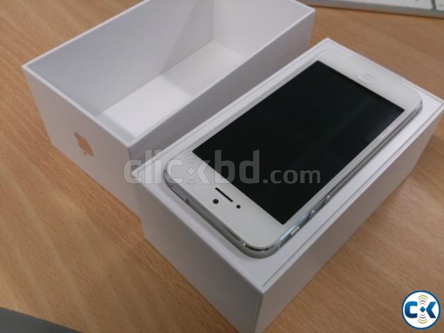 I Phone 5 16GB Factory Unlock used from Tk-35500 large image 0