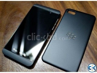 Blackberry Z10 box