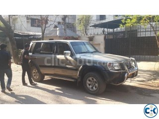 diplomatic Nissan Petrol 2001 model 4500 cc L HD