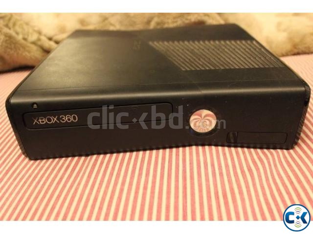 Xbox 360 Slim - 4GB LT3 Modded  large image 0