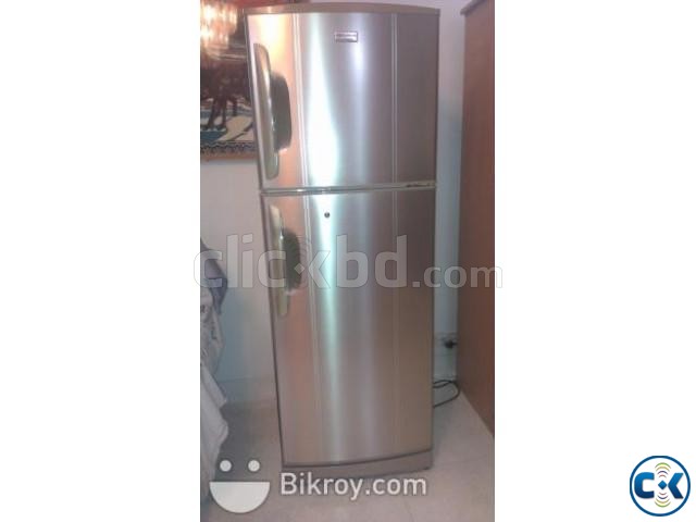 Large fridge in showroom conditon large image 0