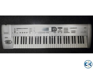 KORG TRITON LE 61 KEY SYNTHESIZER