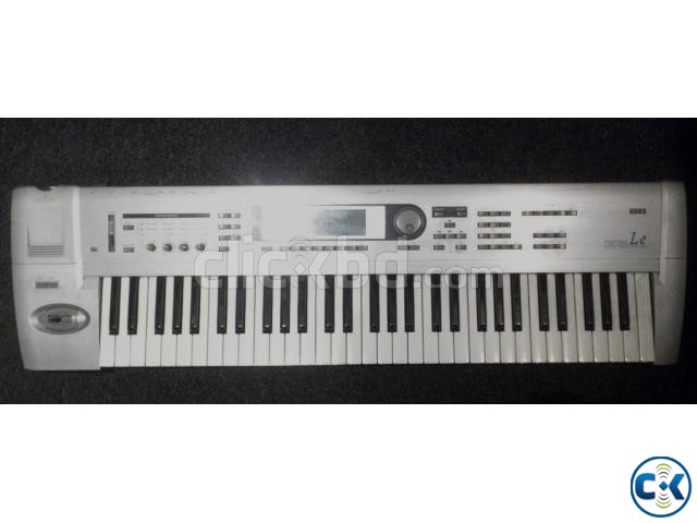 KORG TRITON LE 61 KEY SYNTHESIZER large image 0