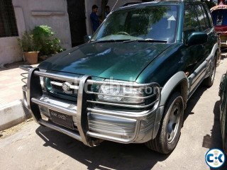 Looking for affordable SUV Grand Vitara Offroader