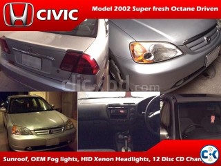 Honda Civic 2002 model Silver metallic color