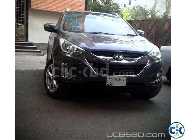 2011 Hyundai Tucson 2.0L 2WD SUV  large image 0