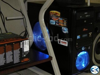 Gaming PC Intel Quad core ATI HD4870