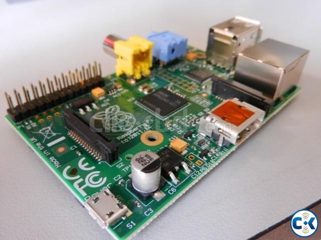 Raspberry Pi Model B - Made in UK large image 0