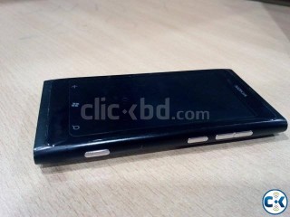 Nokia Lumia 800. Excellent Condition.
